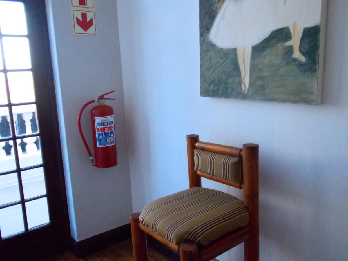Auberge de jeunesse Trap Houz Backpackers à Le Cap Extérieur photo
