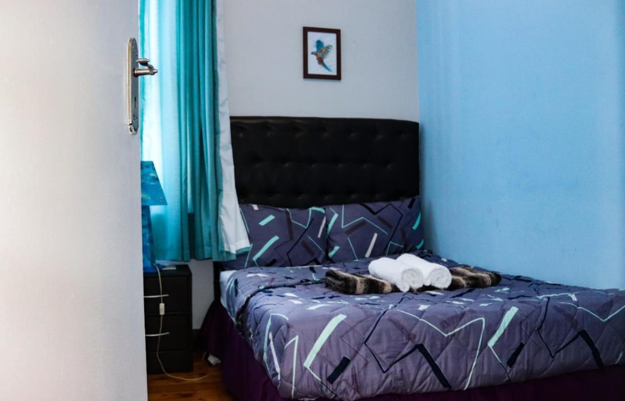Auberge de jeunesse Trap Houz Backpackers à Le Cap Extérieur photo